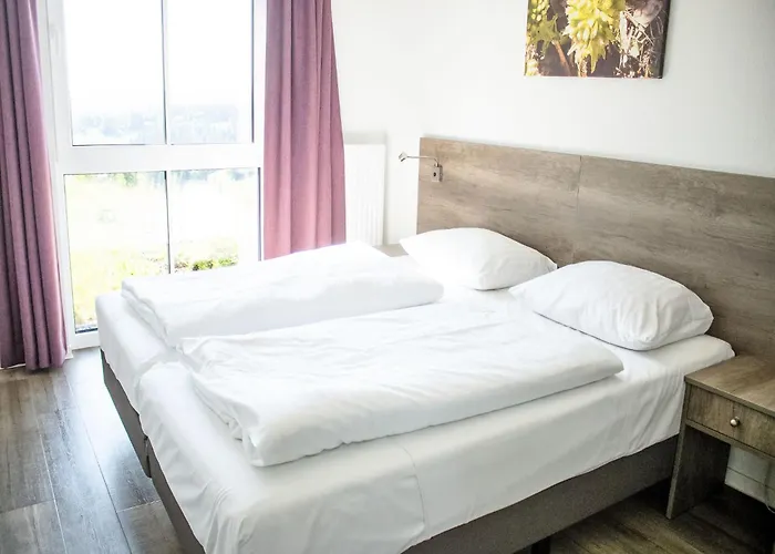 Blick Ins Gruene By Interhome 빈터베르크